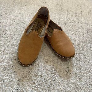 Sabah Shoes (Kalahari Suede - 39)